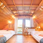 Lodge Klimatyczna U Podnoza Gory *