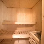 Klimatyczna U Podnoza Gory Porabka