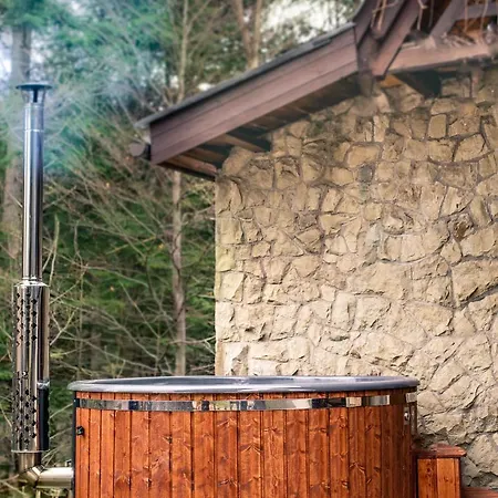 Klimatyczna U Podnoza Gory