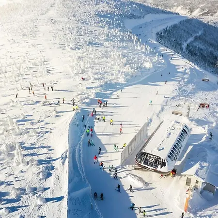 بيت خشبي Klimatyczna U Podnoza Gory Porąbka