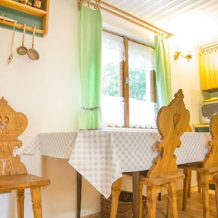 Klimatyczna U Podnoza Gory * Porąbka