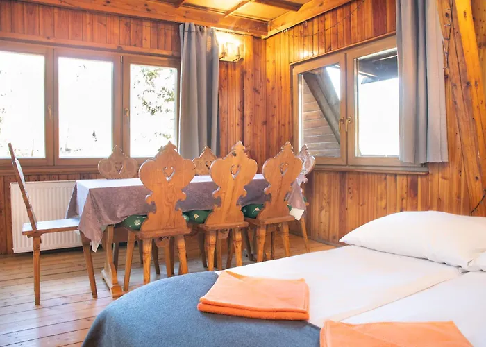 Klimatyczna U Podnoza Gory *