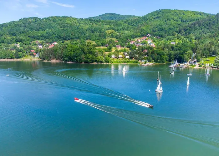 Klimatyczna U Podnoza Gory بيت خشبي Porąbka