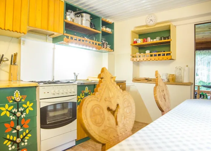 Klimatyczna U Podnoza Gory Lodge *