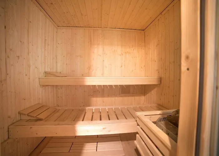 Klimatyczna U Podnoza Gory Porąbka